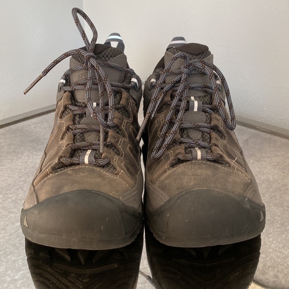 Keen Targhee waterproof low top hiking boot - Picture 3 of 9